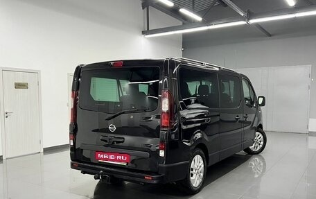 Nissan NV300, 2018 год, 2 995 000 рублей, 2 фотография