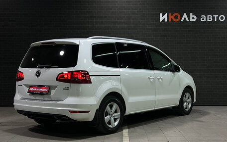 Volkswagen Sharan II, 2013 год, 1 465 000 рублей, 6 фотография