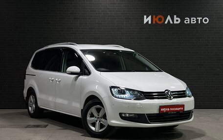 Volkswagen Sharan II, 2013 год, 1 465 000 рублей, 4 фотография