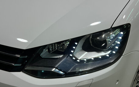 Volkswagen Sharan II, 2013 год, 1 465 000 рублей, 8 фотография