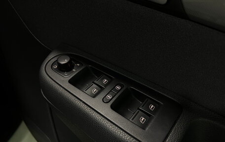 Volkswagen Sharan II, 2013 год, 1 465 000 рублей, 21 фотография