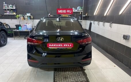 Hyundai Solaris II рестайлинг, 2017 год, 1 075 000 рублей, 4 фотография