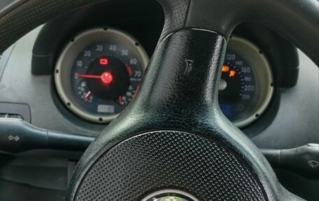 Volkswagen Polo III рестайлинг, 2001 год, 375 000 рублей, 3 фотография