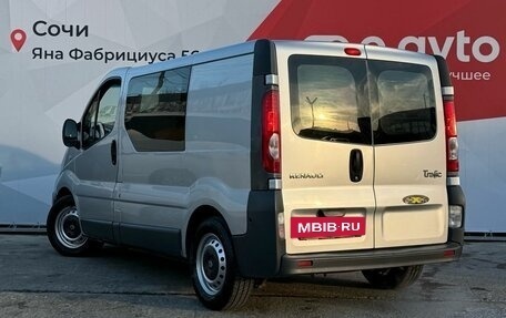 Renault Trafic, 2007 год, 1 590 000 рублей, 4 фотография