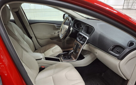 Volvo V40 Cross Country I, 2017 год, 1 650 000 рублей, 13 фотография