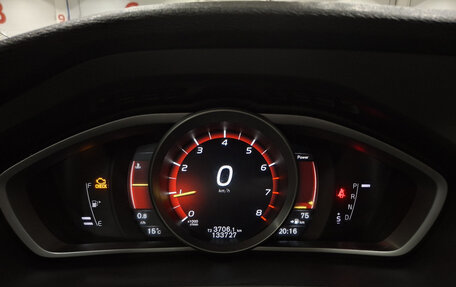 Volvo V40 Cross Country I, 2017 год, 1 650 000 рублей, 16 фотография