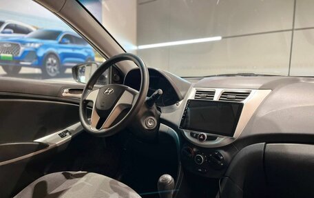 Hyundai Solaris II рестайлинг, 2013 год, 790 000 рублей, 13 фотография