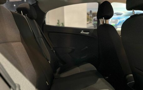 Hyundai Solaris II рестайлинг, 2013 год, 790 000 рублей, 18 фотография