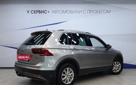 Volkswagen Tiguan II, 2017 год, 1 990 000 рублей, 3 фотография