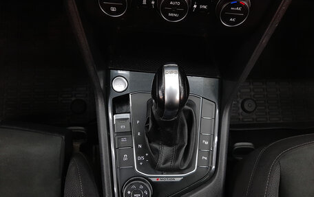 Volkswagen Tiguan II, 2017 год, 1 990 000 рублей, 16 фотография