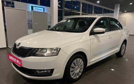 Skoda Rapid I, 2018 год, 1 345 000 рублей, 7 фотография