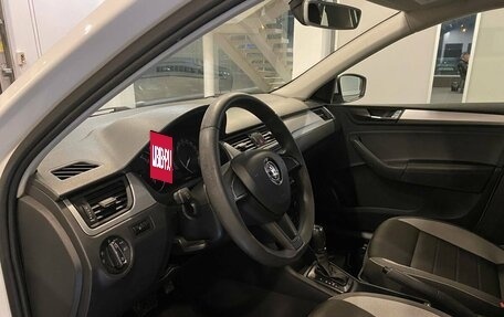 Skoda Rapid I, 2018 год, 1 345 000 рублей, 23 фотография