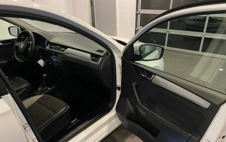 Skoda Rapid I, 2018 год, 1 345 000 рублей, 27 фотография