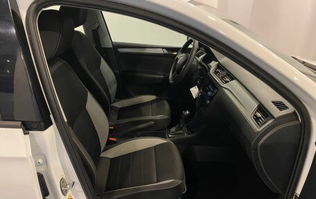 Skoda Rapid I, 2018 год, 1 345 000 рублей, 29 фотография