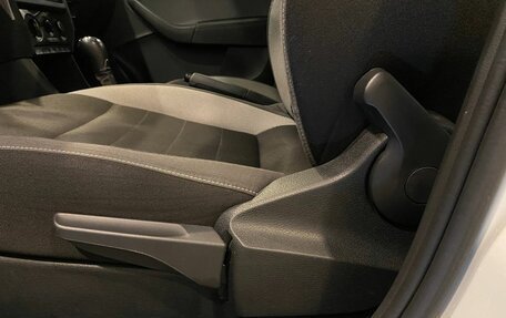 Skoda Rapid I, 2018 год, 1 345 000 рублей, 33 фотография