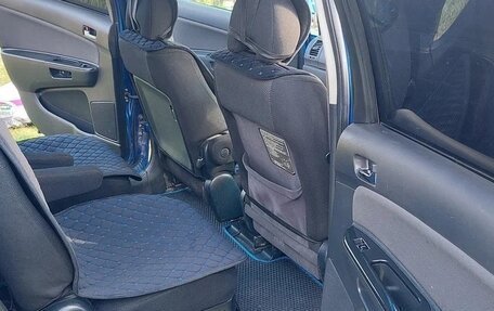 Toyota Wish II, 2004 год, 630 000 рублей, 6 фотография