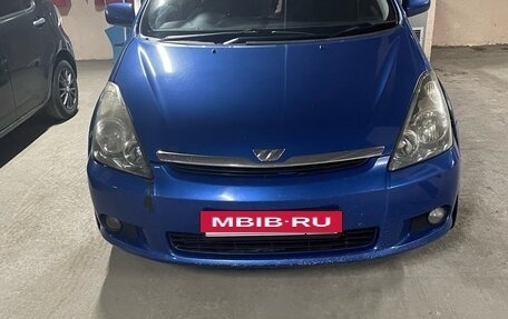 Toyota Wish II, 2004 год, 630 000 рублей, 2 фотография