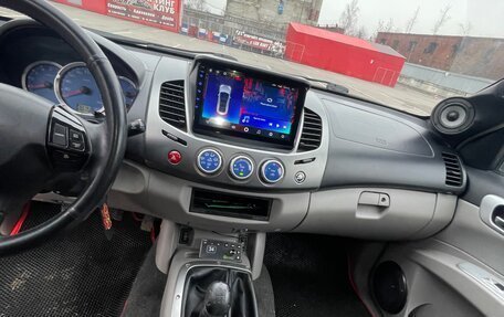 Mitsubishi L200 IV рестайлинг, 2007 год, 1 500 000 рублей, 19 фотография