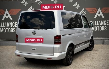 Volkswagen Caravelle T5, 2005 год, 1 195 000 рублей, 8 фотография
