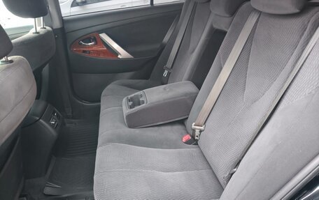 Toyota Camry, 2011 год, 1 370 000 рублей, 10 фотография