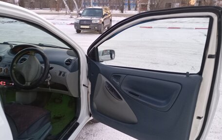 Toyota Vitz, 1999 год, 269 000 рублей, 10 фотография