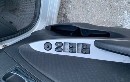 Hyundai Solaris II рестайлинг, 2012 год, 700 000 рублей, 10 фотография