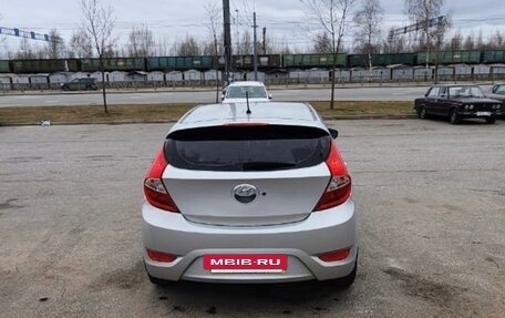 Hyundai Solaris II рестайлинг, 2012 год, 700 000 рублей, 6 фотография