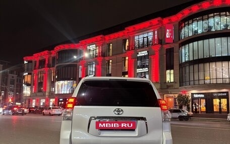 Toyota Land Cruiser Prado 150 рестайлинг 2, 2010 год, 2 900 000 рублей, 3 фотография