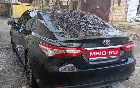 Toyota Camry, 2023 год, 4 400 000 рублей, 3 фотография