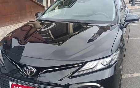 Toyota Camry, 2023 год, 4 400 000 рублей, 4 фотография