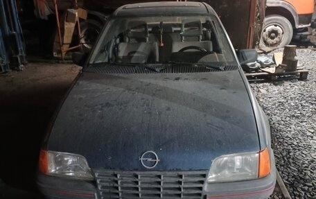 Opel Kadett E рестайлинг, 1987 год, 230 000 рублей, 1 фотография