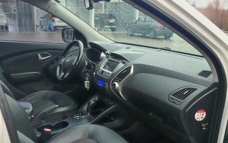 Hyundai ix35 I рестайлинг, 2013 год, 1 170 000 рублей, 12 фотография