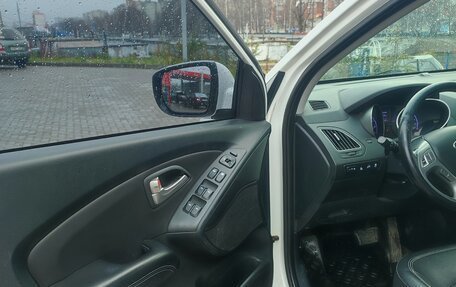 Hyundai ix35 I рестайлинг, 2013 год, 1 170 000 рублей, 16 фотография