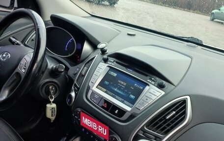 Hyundai ix35 I рестайлинг, 2013 год, 1 170 000 рублей, 14 фотография