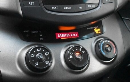 Toyota RAV4, 2011 год, 959 999 рублей, 11 фотография