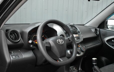 Toyota RAV4, 2011 год, 959 999 рублей, 14 фотография