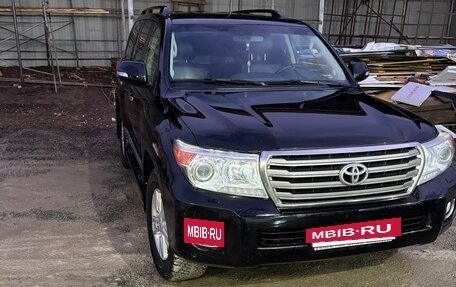 Toyota Land Cruiser 200, 2012 год, 3 200 000 рублей, 8 фотография