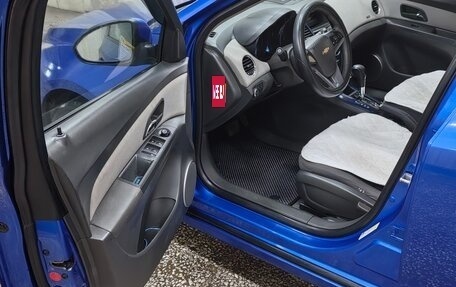 Chevrolet Cruze II, 2009 год, 570 000 рублей, 13 фотография