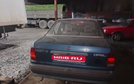 Opel Kadett E рестайлинг, 1987 год, 230 000 рублей, 4 фотография