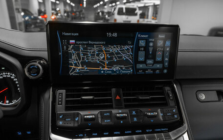 Toyota Land Cruiser, 2021 год, 12 150 000 рублей, 21 фотография