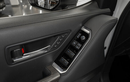 Toyota Land Cruiser, 2021 год, 12 150 000 рублей, 16 фотография