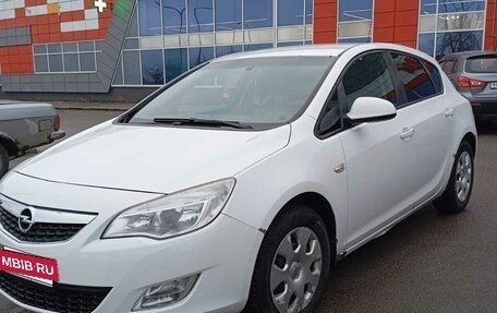 Opel Astra J, 2012 год, 600 000 рублей, 2 фотография