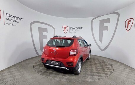 Renault Sandero II рестайлинг, 2016 год, 1 069 000 рублей, 6 фотография