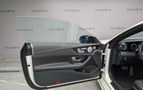 Mercedes-Benz E-Класс, 2019 год, 5 000 000 рублей, 8 фотография