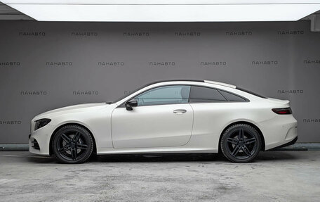 Mercedes-Benz E-Класс, 2019 год, 5 000 000 рублей, 6 фотография