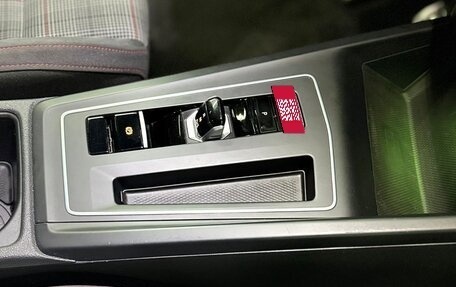 Volkswagen Golf GTI, 2022 год, 2 990 000 рублей, 18 фотография