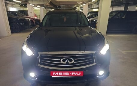 Infiniti FX II, 2012 год, 2 200 000 рублей, 3 фотография