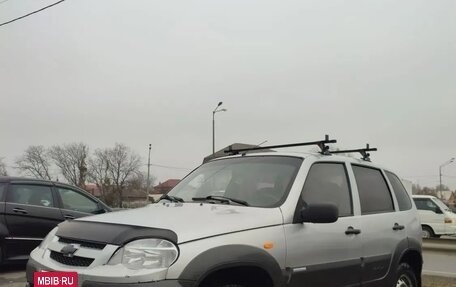 Chevrolet Niva I рестайлинг, 2010 год, 485 000 рублей, 6 фотография