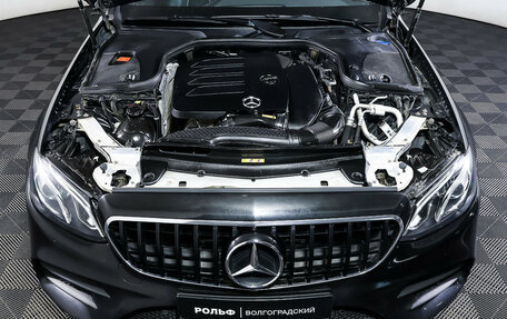 Mercedes-Benz E-Класс, 2019 год, 3 390 000 рублей, 9 фотография