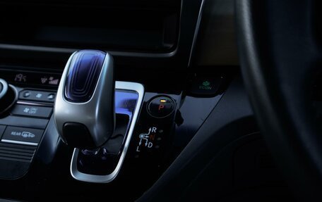 Honda Freed II, 2018 год, 2 029 000 рублей, 18 фотография